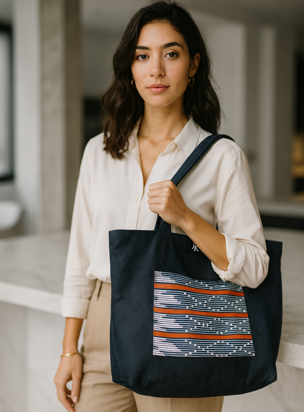 Sac cabas Tiya  fabriqué en 2 exemplaires