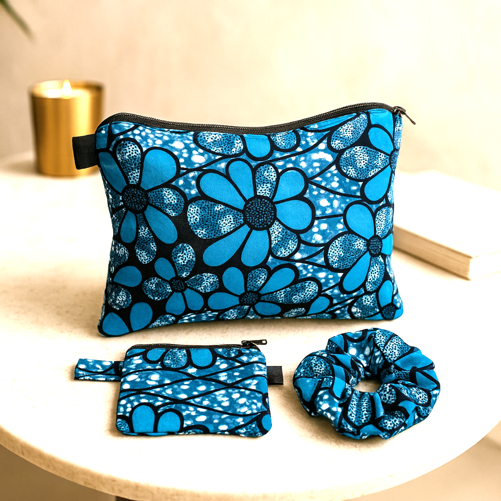 Set 2 trousses et un chouchou