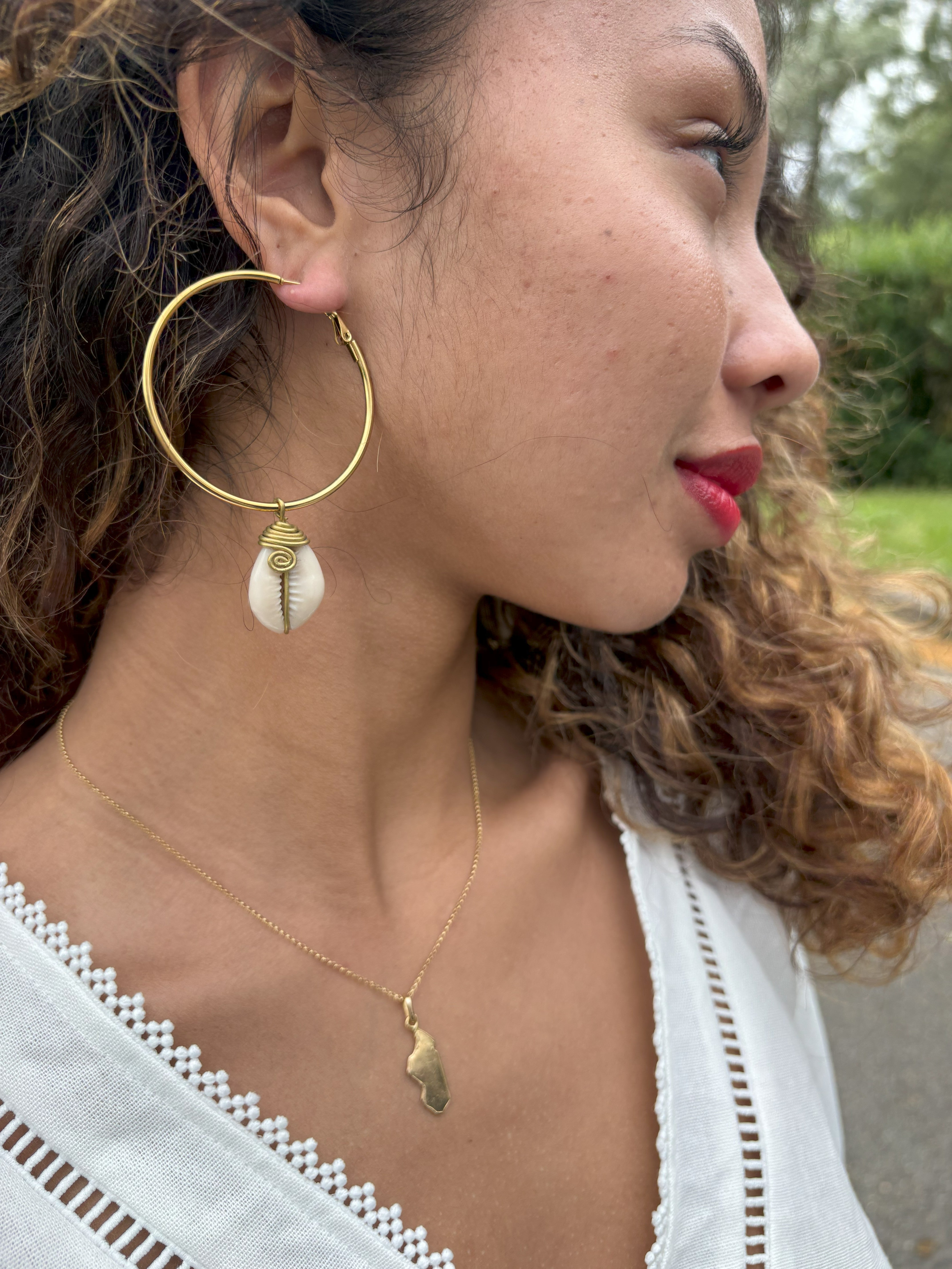 Boucles d'Oreilles Créoles Cauris