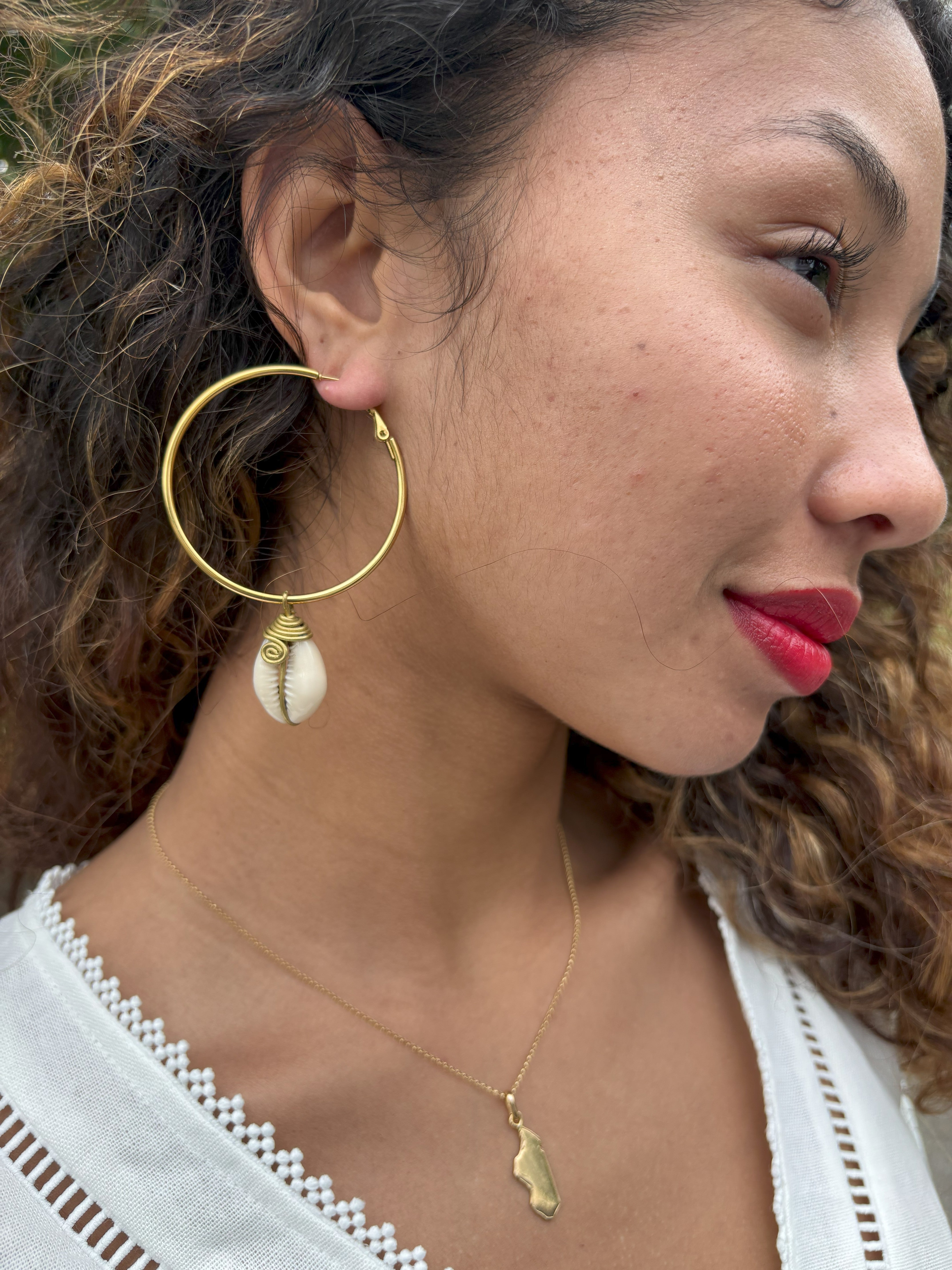 Boucles d'Oreilles Créoles Cauris